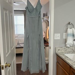 Azazie Wintour in Dolphin Gray